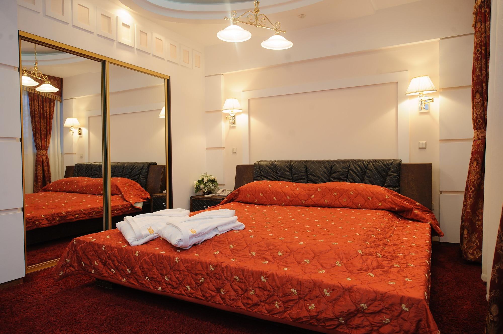 คลับ รอยัล พาร์ค Hotel คีชีเนา ภายนอก รูปภาพ