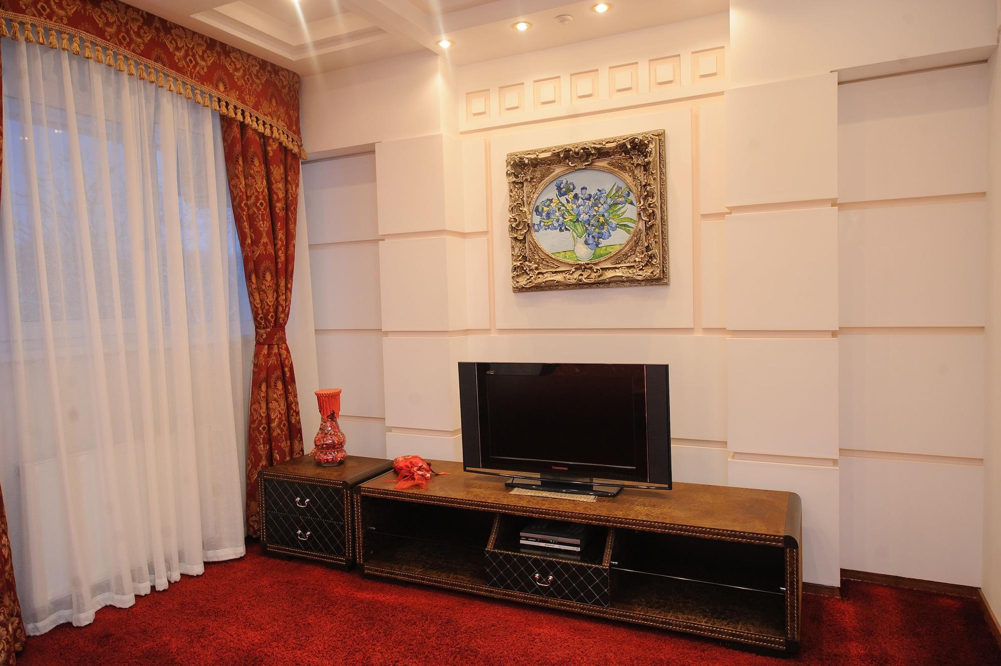 คลับ รอยัล พาร์ค Hotel คีชีเนา ภายนอก รูปภาพ