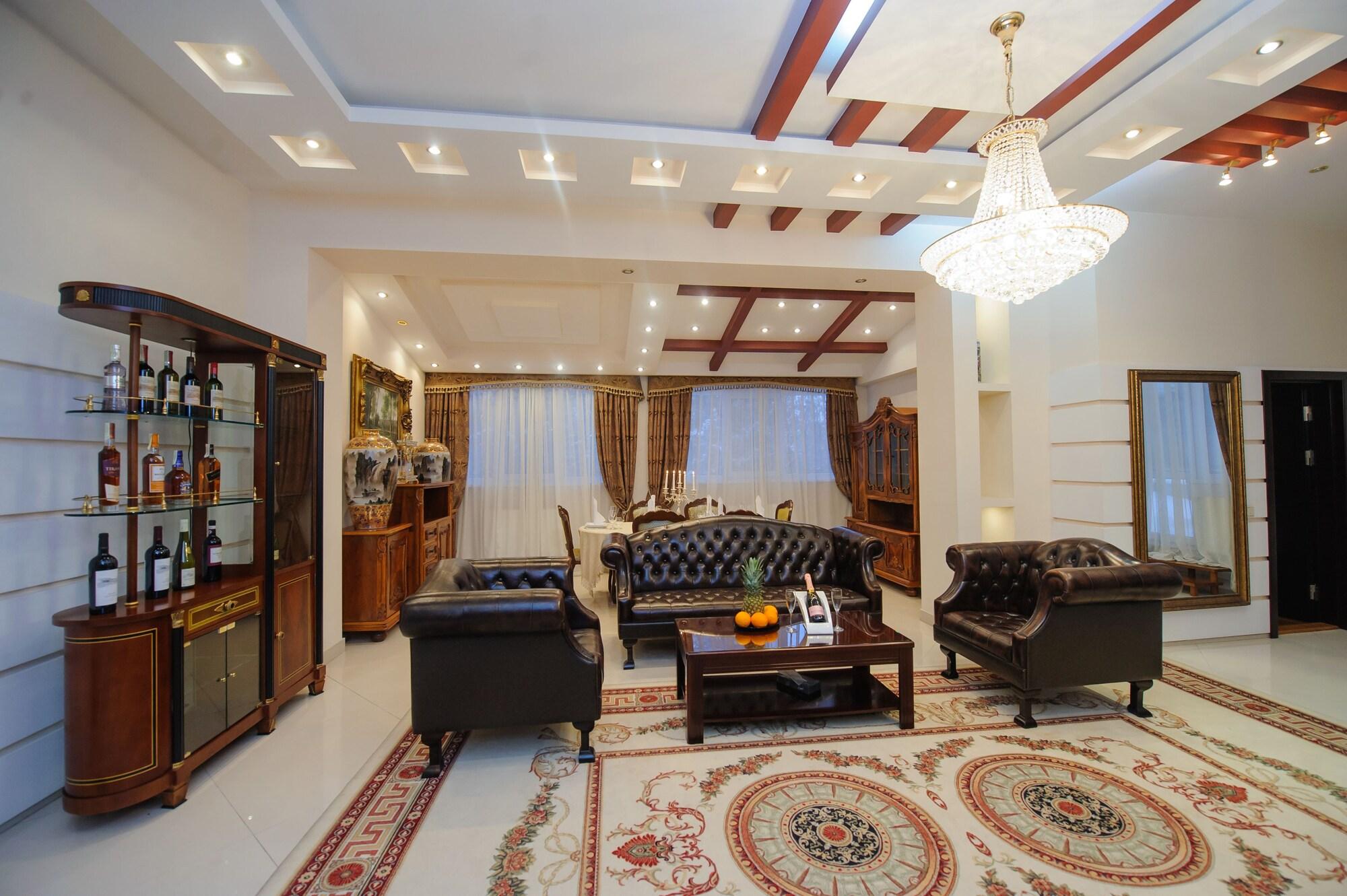 คลับ รอยัล พาร์ค Hotel คีชีเนา ภายนอก รูปภาพ